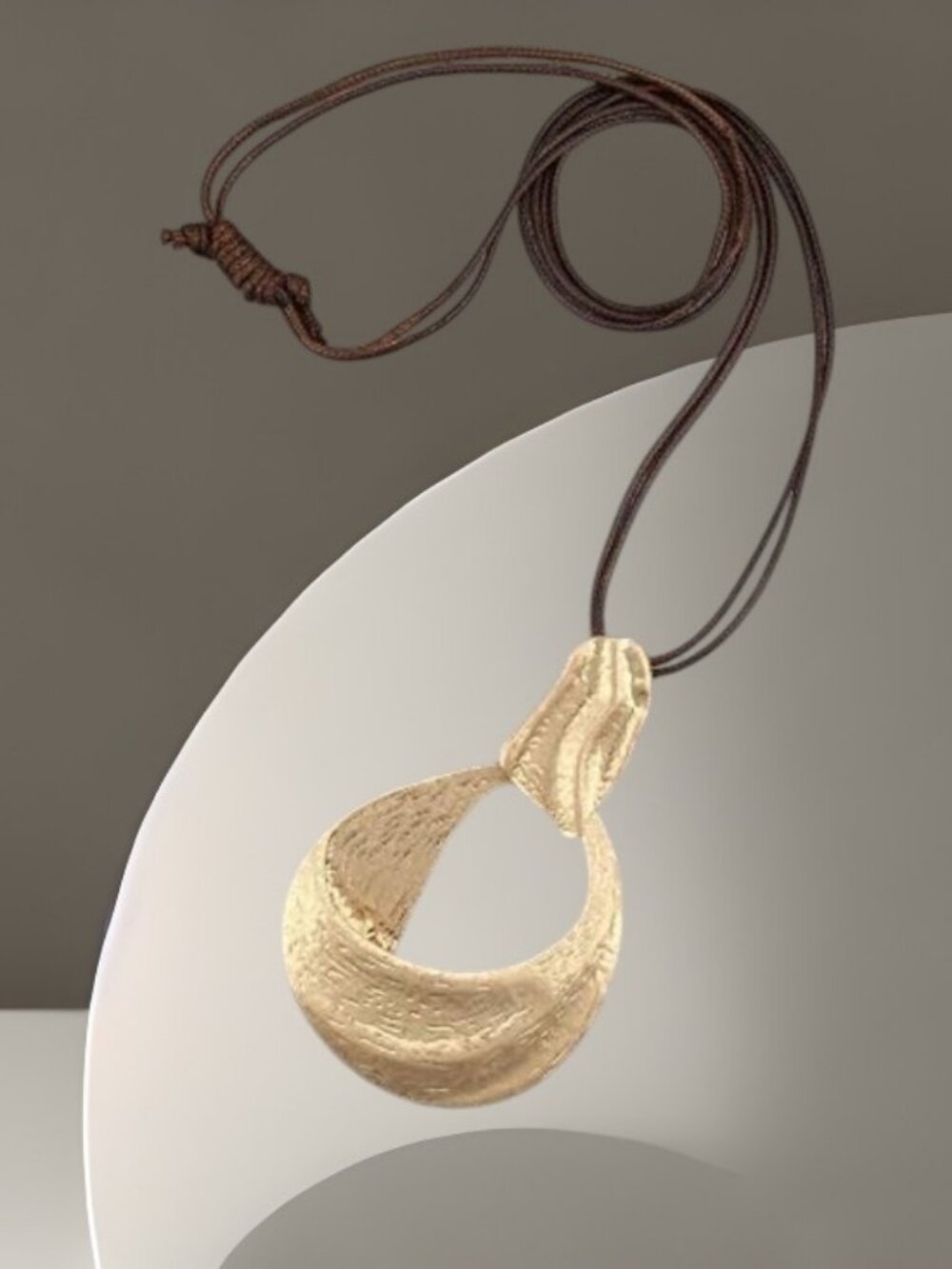 Women Leather Cord/Rope Y Neck Gold Circle Pendant Necklace ✨NWOT/Orig. Pkg)✨ - Picture 4 of 9
